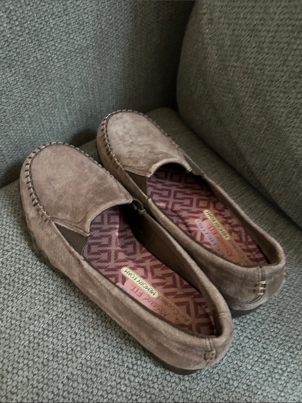 Sketchers relaxed fit air cooled, memory foam shoes